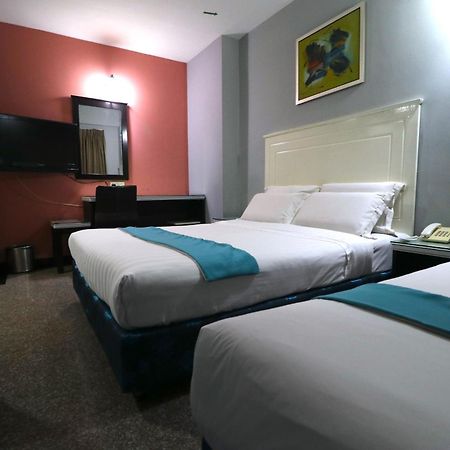 Hotel Sri Puchong Sdn Bhd Exterior foto
