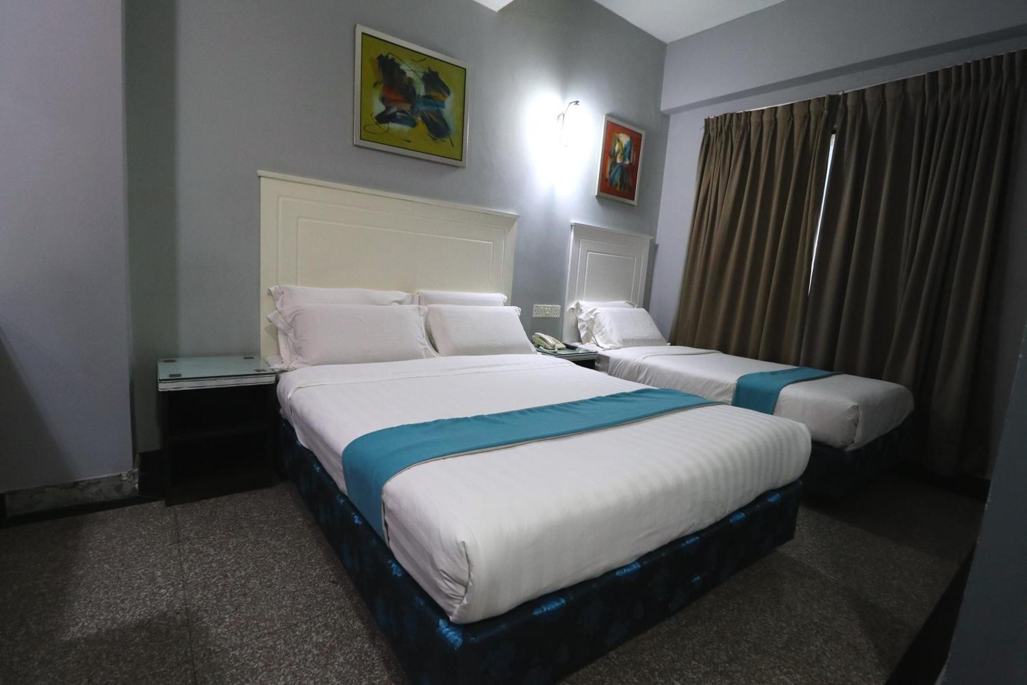 Hotel Sri Puchong Sdn Bhd Exterior foto